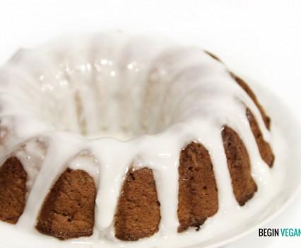 Bundt cake vegano de nueces