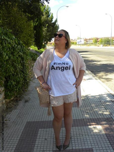 http://www.loslooksdemiarmario.com/2015/10/imnoangel-look-curvy.html