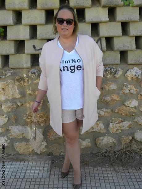 http://www.loslooksdemiarmario.com/2015/10/imnoangel-look-curvy.html