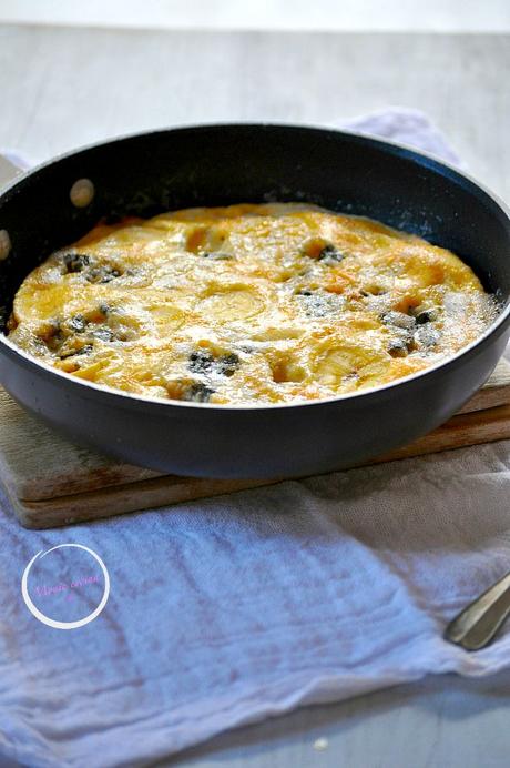 FRITTATA DE ROQUEFORT CON PLATANO