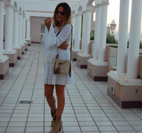 dE bLANCO eN oCTUBRE .. #nOUNIFORMES dE bLANCO eN oCTUBRE .. #nOUNIFORMES