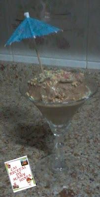 HELADO DE CHOCOLATE EN HELADERA