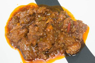 Carne al toro o ragut de ternera en olla express