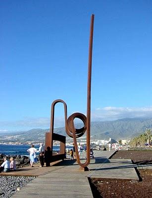 LA ARQUITECTURA DE CORREA Y ESTEVEZ.