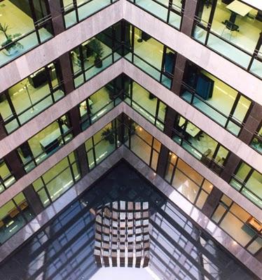 LA ARQUITECTURA DE CORREA Y ESTEVEZ.