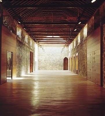 LA ARQUITECTURA DE CORREA Y ESTEVEZ.