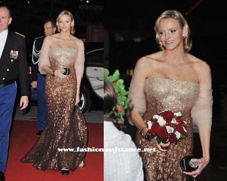 Charlene Wittstock, de Armani Privé,  deslumbrante en el baile de gala del Día Nacional de Mónaco