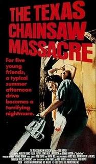 Marilyn Burns, entre la motosierra y la pared.