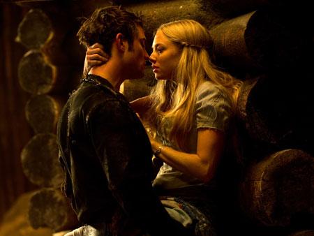 AMANDA SEYFRIED ES CAPERUCITA ROJA: EL NUEVO FILM DE CATHERINE HARDWICKE