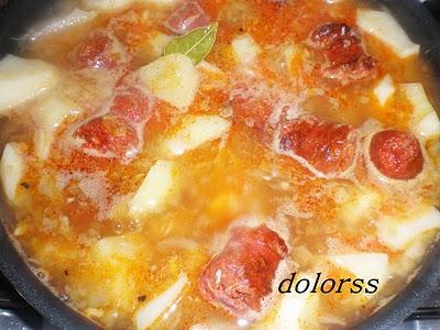 PATATAS CON CHORIZO........