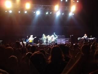 YES:  Gira Sudamericana