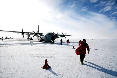 Expedición a punto de llegar al lago subglacial Vostok