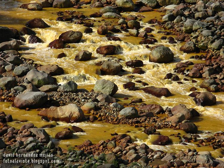 Detalle del RíoSucio de Costa Rica, en el Parque Natural próximo a San José