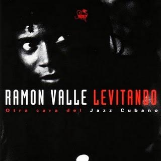 Ramón Valle-Levitando