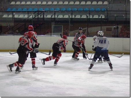 Hockey Hielo: Aramón Jaca Campeón de Liga Sub 20.Ganó en San Sebastián (2-9) y alcanzó el título.