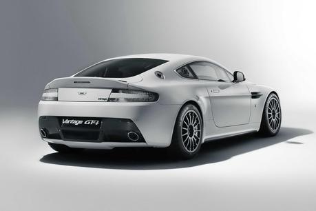 Nuevo Aston Martin Vantage GT4 - Solo para circuitos