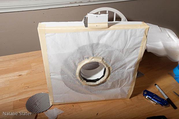 BricoFofo  “Flash de anillo” con una caja de Pizza.