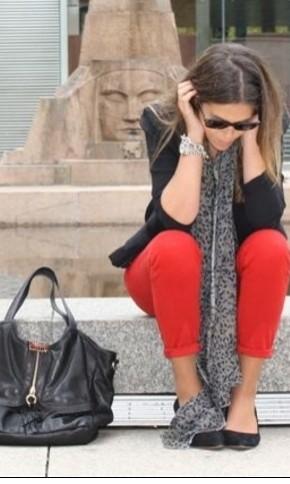 Trend: Red Jeans for Winter Looks