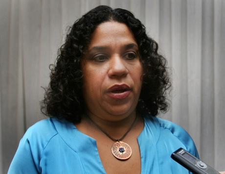 Ministra de Educación evalúa afectación de las clases por lluvias