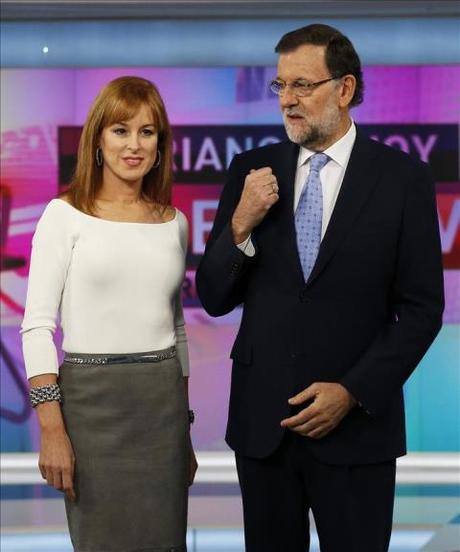 Gloria Lomana viste como una celebrity en su entrevista con Rajoy