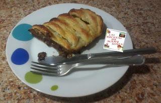 TRENZA DE HOJALDRE RELLENA DE UNA TABLETA DE CHOCOLATE