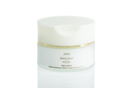 LOS BENEFICIOS DE LA JALEA REAL EN LA LÍNEA ROYAL JELLY DE JAFRA LOS BENEFICIOS DE LA JALEA REAL EN LA LÍNEA ROYAL JELLY DE JAFRA