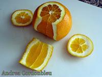 VERSION DE REMOJÓN CON CRACKERS DE ACEITUNA NEGRA DE PAUL AND PIPPA Y CAVIAR DE ACEITE DE OLIVA LA CHINATA.