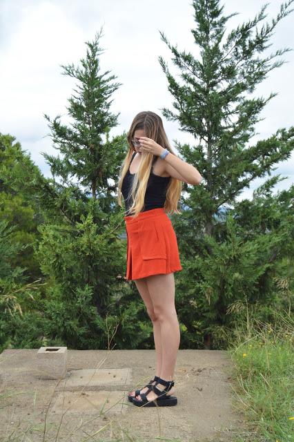 ORANGE SKIRT.