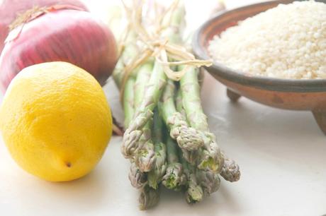 receta; risotto de espárragos y limón