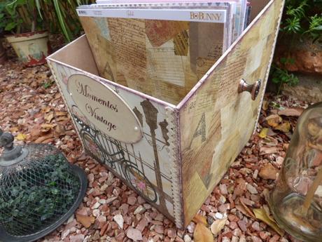 Papeles de scrap en una cajonera