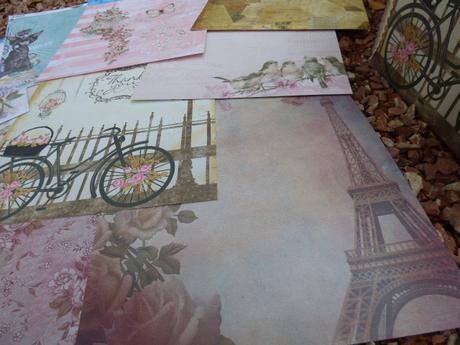 Papeles de scrap en una cajonera