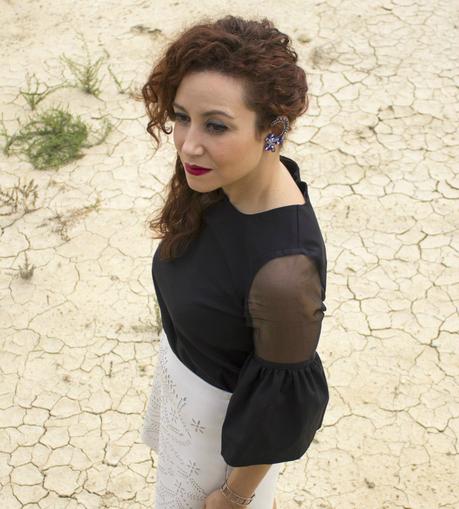 Un Blanco y Negro Expecial-A Special Black and White