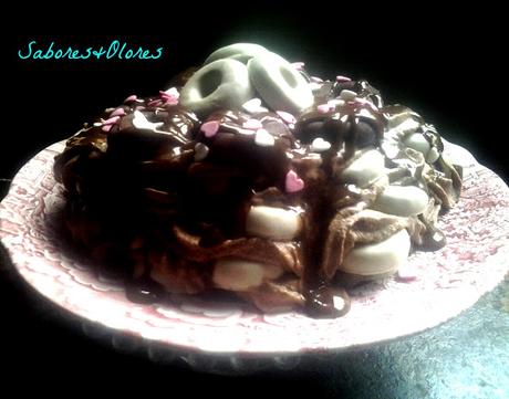 TARTA DE DONETES Y CHOCOLATE ...QUIERO SER NUEVAMENTE PEQUEÑA......