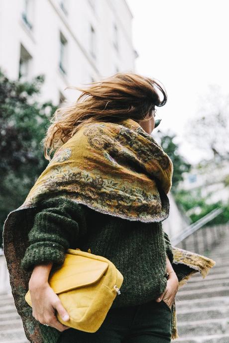 Maje_x_Minnetonka-Suede_Boots-Khaki_Outfit-Vintage_Scarf-Tita_Madrid_Bag-Yellow_Bag-Outfit-Paris-Street_style-Collage_Vintage-a31