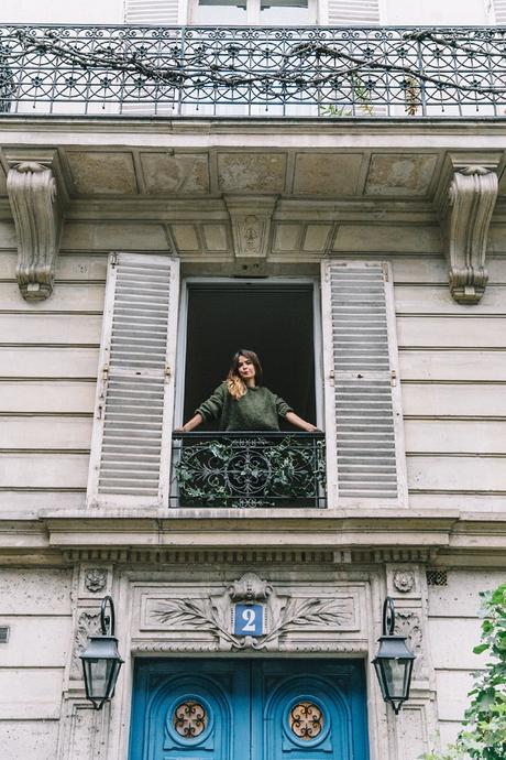 Maje_x_Minnetonka-Suede_Boots-Khaki_Outfit-Vintage_Scarf-Tita_Madrid_Bag-Yellow_Bag-Outfit-Paris-Street_style-Collage_Vintage-5