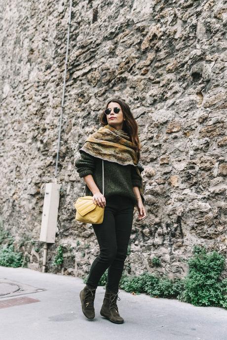 Maje_x_Minnetonka-Suede_Boots-Khaki_Outfit-Vintage_Scarf-Tita_Madrid_Bag-Yellow_Bag-Outfit-Paris-Street_style-Collage_Vintage-25