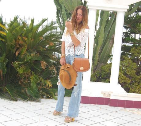 fLARED jEANS + fLECOS + eNCAJE #nOUNIFORMES