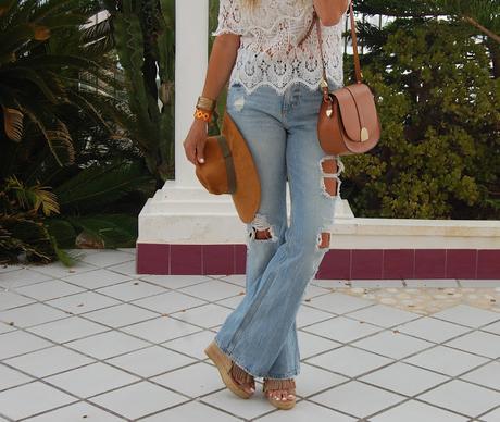 fLARED jEANS + fLECOS + eNCAJE #nOUNIFORMES