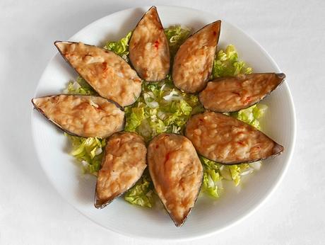 Mejillones gratinados con bechamel de gambas