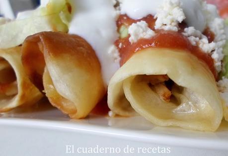 Flautas de Pollo o Tacos Dorados