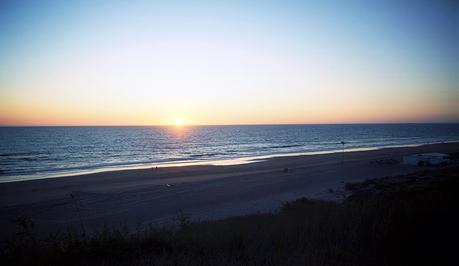 BE BOHOW. FALDA DE ANTE