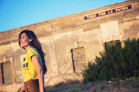 BE BOHOW. FALDA DE ANTE