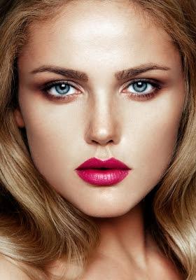 CÓMO REALIZAR UN MAQUILLAJE EXPRÉS PARA ESTAR GUAPA EN POCO TIEMPO