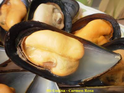 MEJILLONES COCIDOS (Historia y curiosidades sobre mejillones, consejos para limpiarlos)