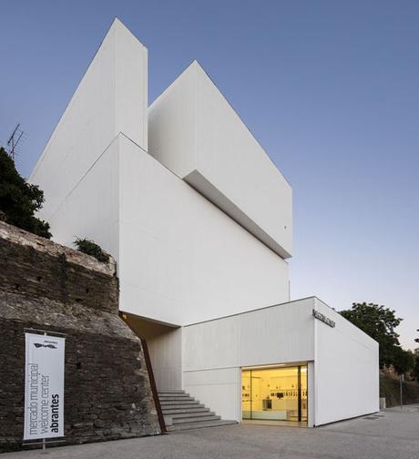 Portada Mercado de Abrantes en Portugal, por ARX Portugal