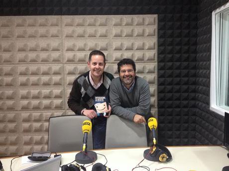 SONRISAS EN LA RADIO