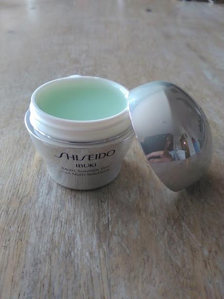 Probando Multi Solution Gel de Shiseido.