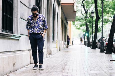 Glamour_Narcotico_Shirt_Vintage_Zara_Troussers-Mouet-Sunglasses-Camper-Shoes-Summer-Menswear-Spain-Fashion-Blogger (9)