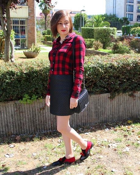 Mundo blogger: Tartán rojo y negro