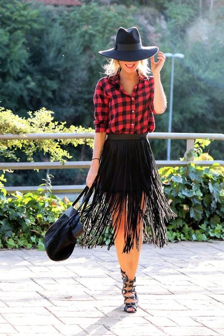 Mundo blogger: Tartán rojo y negro